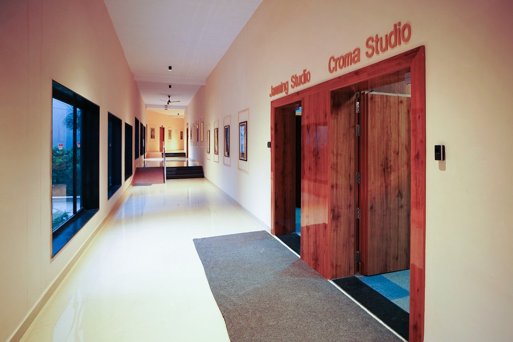 Sound Recording & Audio Mixing Studio